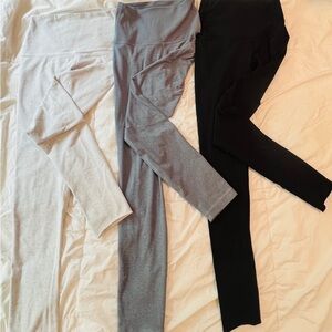 *LOT* 3 Pairs of TNA ARITZIA leggings S/XS
